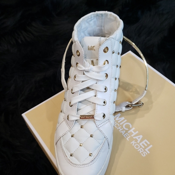 Michael Kors Sneakers - Picture 3 of 3